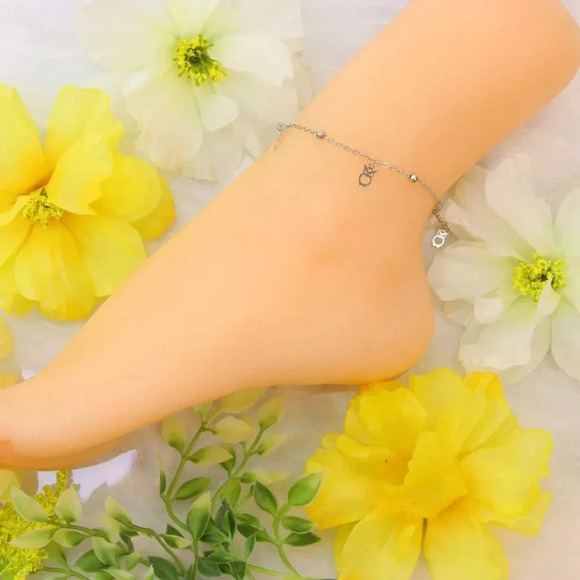 Minimalist Anklet, Sleek & Modern Design, Women’s Fashion, YC110157-A - Picture 4 of 10